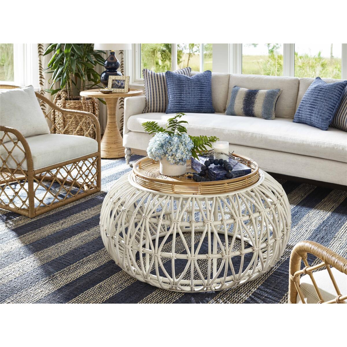 Mallorca Cocktail Table Cocktail & Coffee Tables Universal Furniture 7
